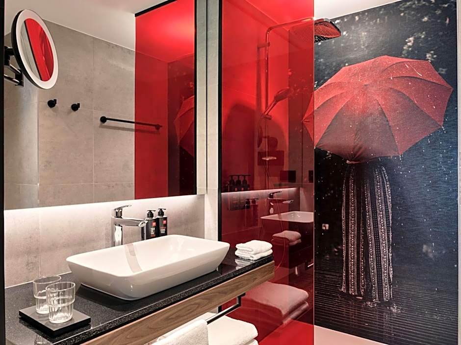 Radisson RED Hotel & Radisson RED Apartments, Kraków