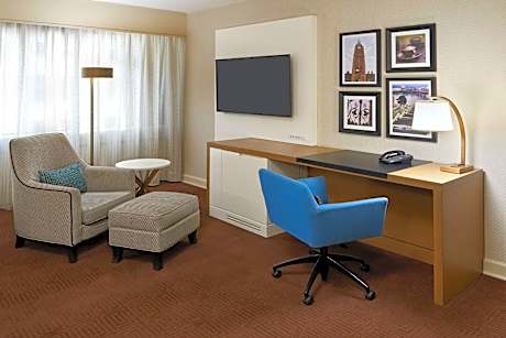 Club level, Suite, 1 King, High floor