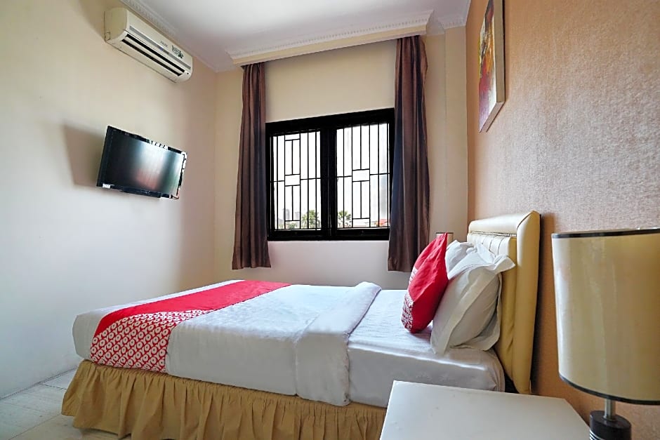 OYO 306 Koen Residence Near RS Gandaria