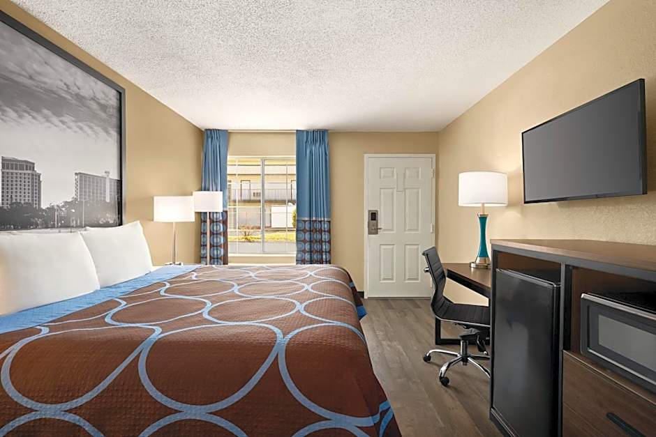 Super 8 by Wyndham Gulfport Near Biloxi