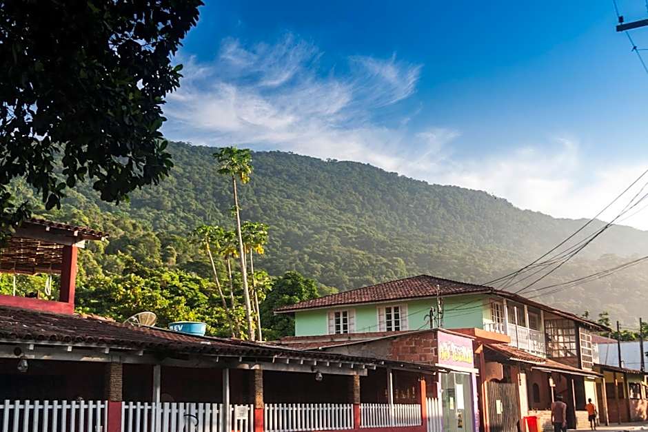 Pousada Quatro Estacoes