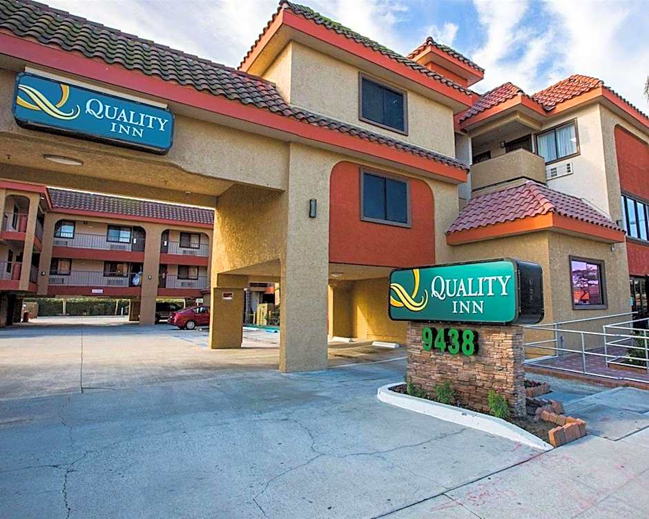Quality Inn Near Downey Studios