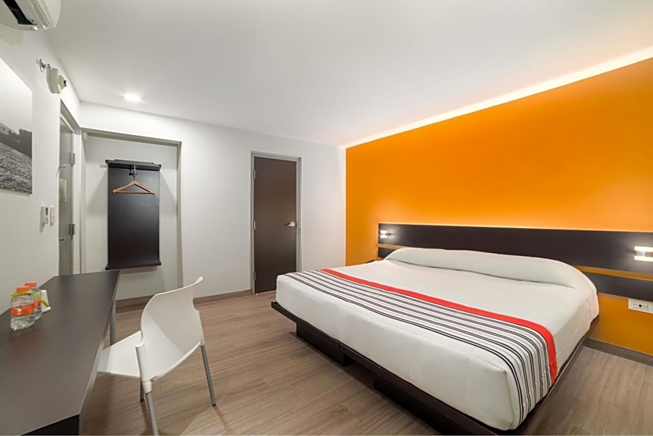 City Express Junior by Marriott Ciudad de México Sullivan