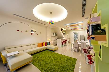 醇境民宿市區車庫停車場