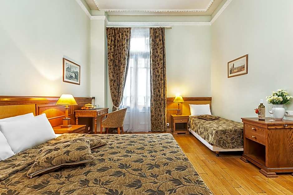 Minerva Premier Hotel