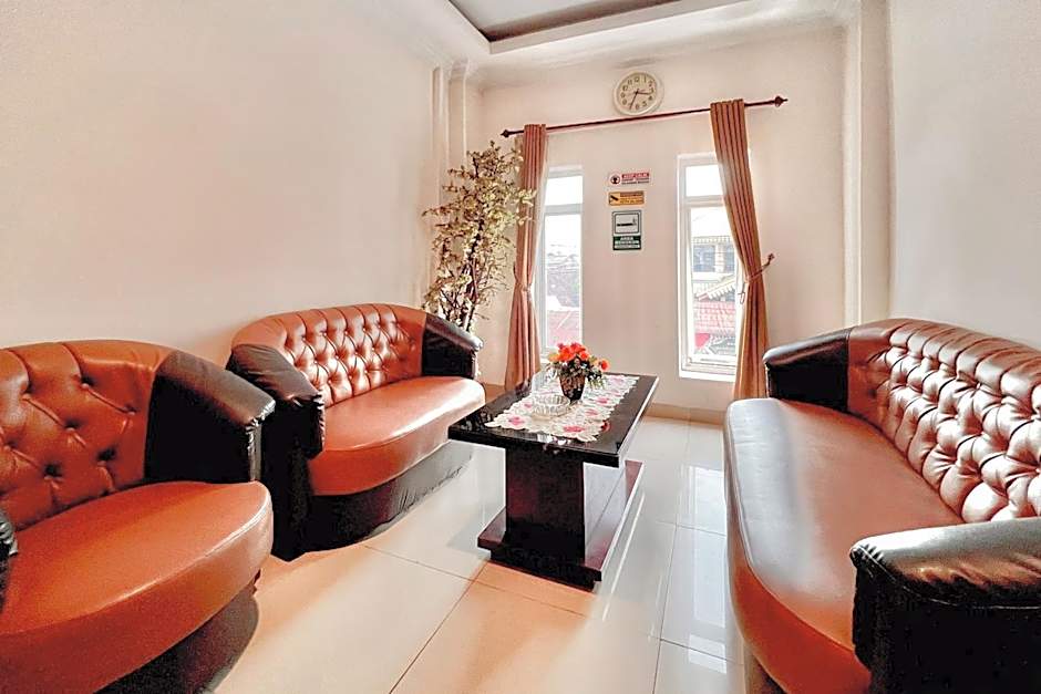 RedDoorz at Vania Residence Medan