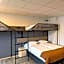 Hotel Cabin