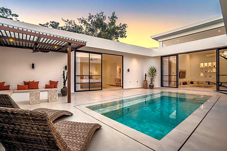 Apricot House by Alfred in Bali