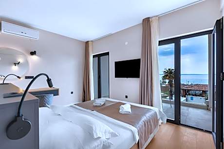 Double Room with Sea/Pool View