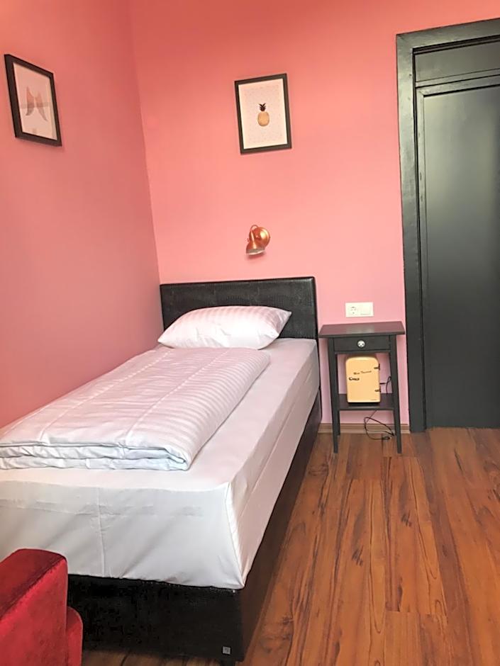 SmartHotel Mystique Self check-in