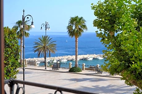 BnB Agorà Panoramic Rooms