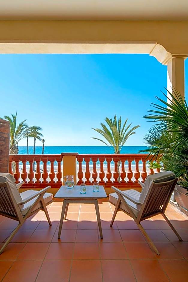 Le Meridien Ra Beach Hotel & Spa