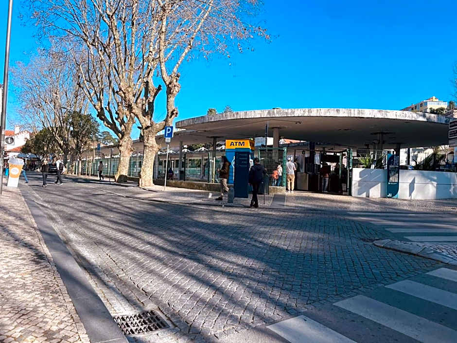 Happy Holiday Sintra