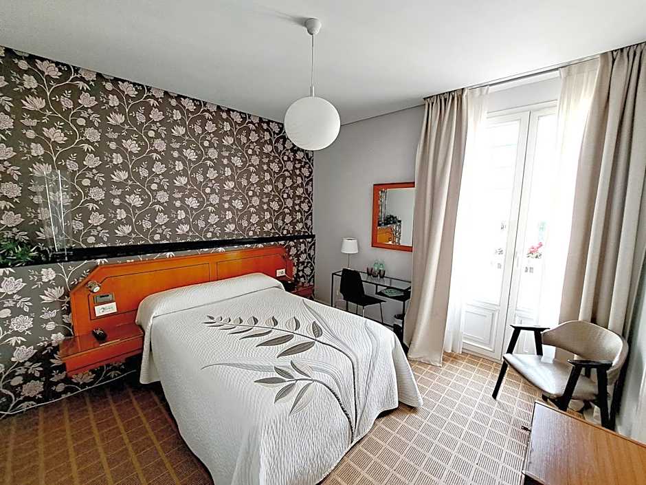 Hotel Atalaya- FREE PARKING GRATUITO