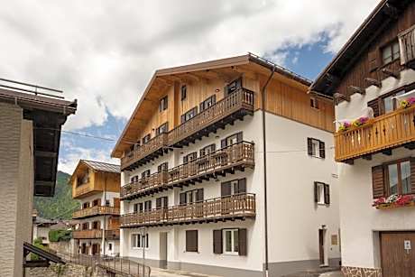 SnowLake Suite & Apartment
