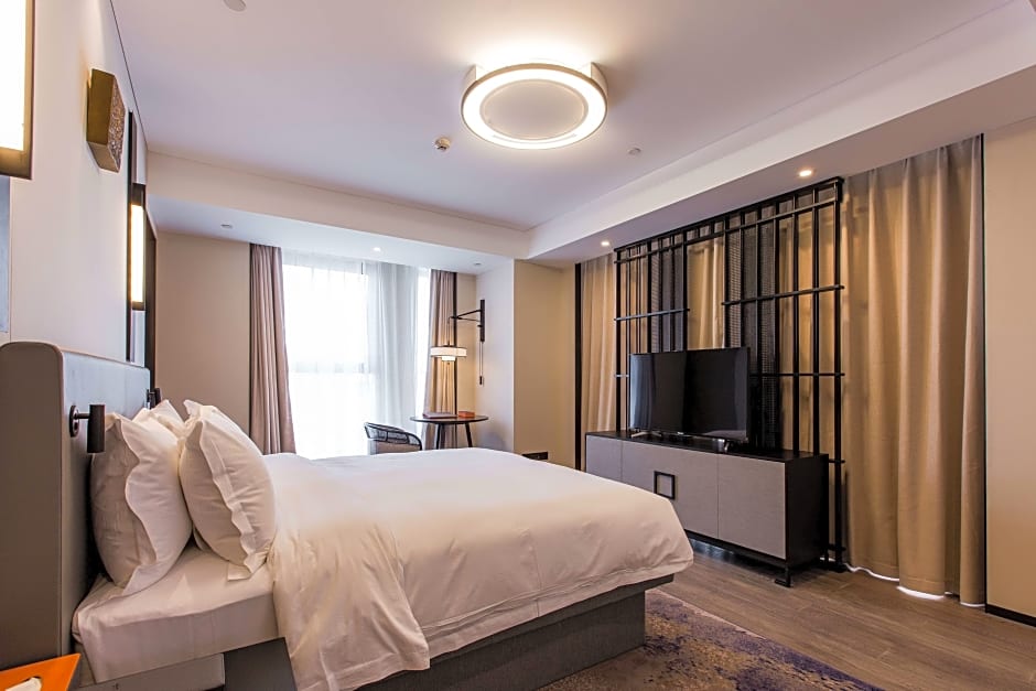Howard Johnson by Wyndham Life ZhuoYuan Ningbo