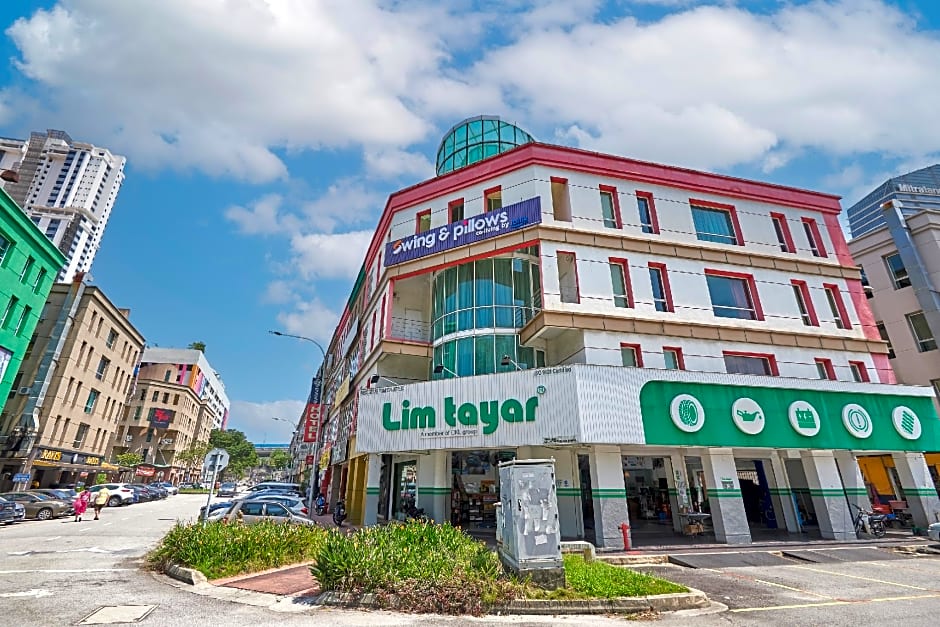 Swing & Pillows @ PJ KD