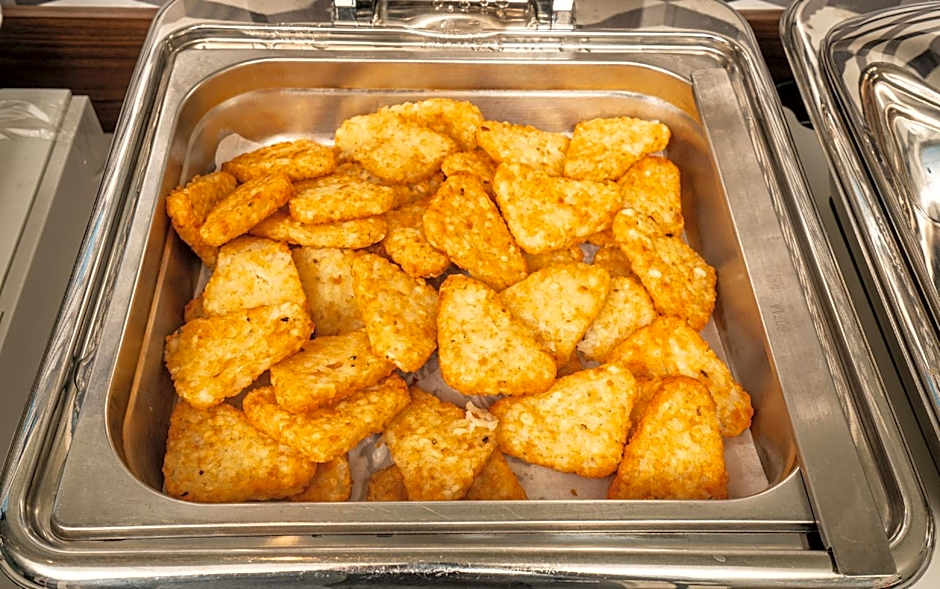 Holiday Inn Express & Suites Brandon By IHG