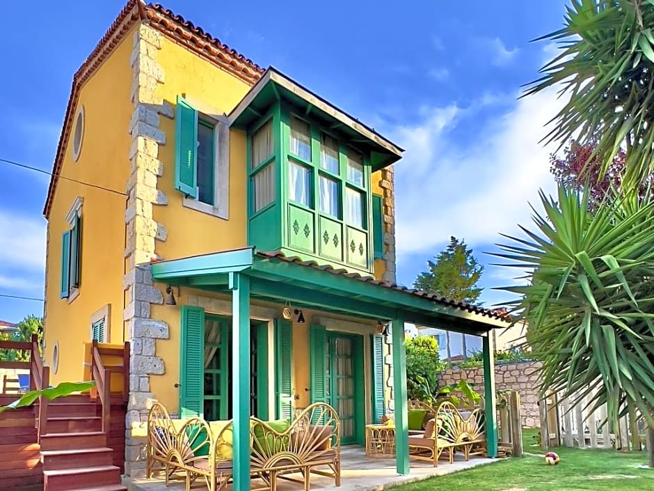 Banana Alacatı Relaxing Hotel - Adults Only