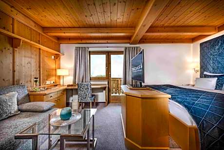 Deluxe Double Room with Shower