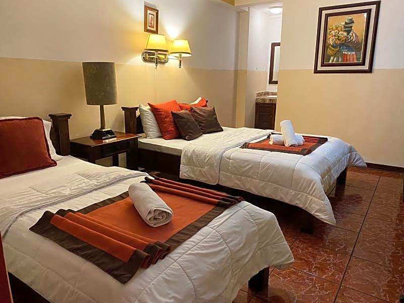 Hotel Amón Real