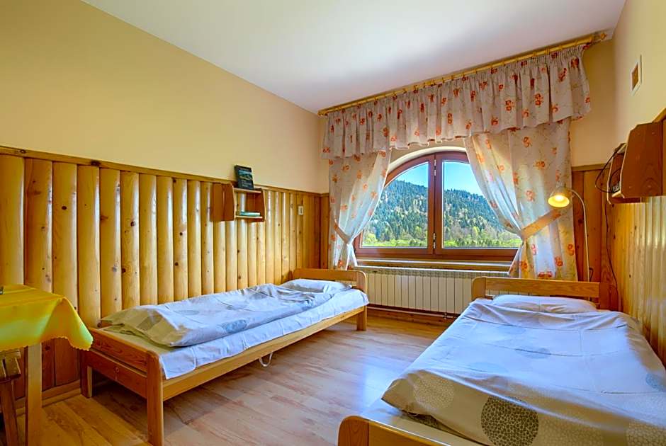 Schronisko PTTK Trzy Korony