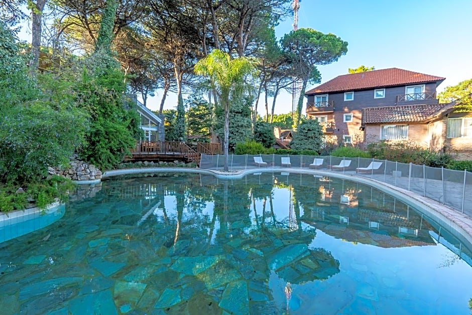 Carilo Village Apart Hotel & Spa
