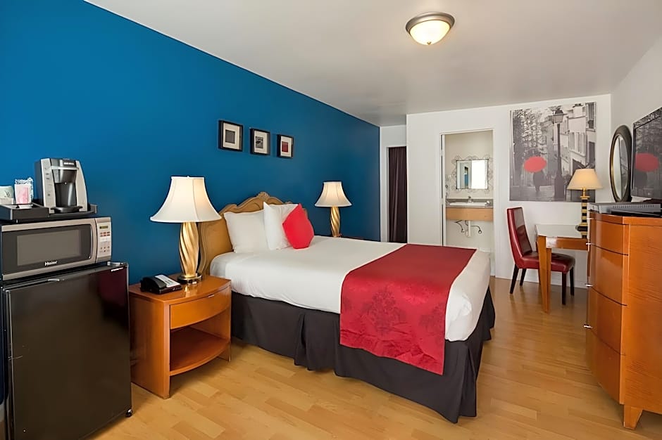 The Alpine Inn & Suites