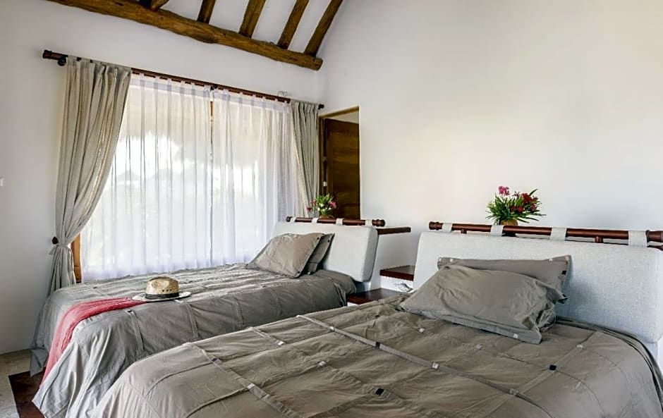 DK Luxury Ocean Front Villa - Adults Only