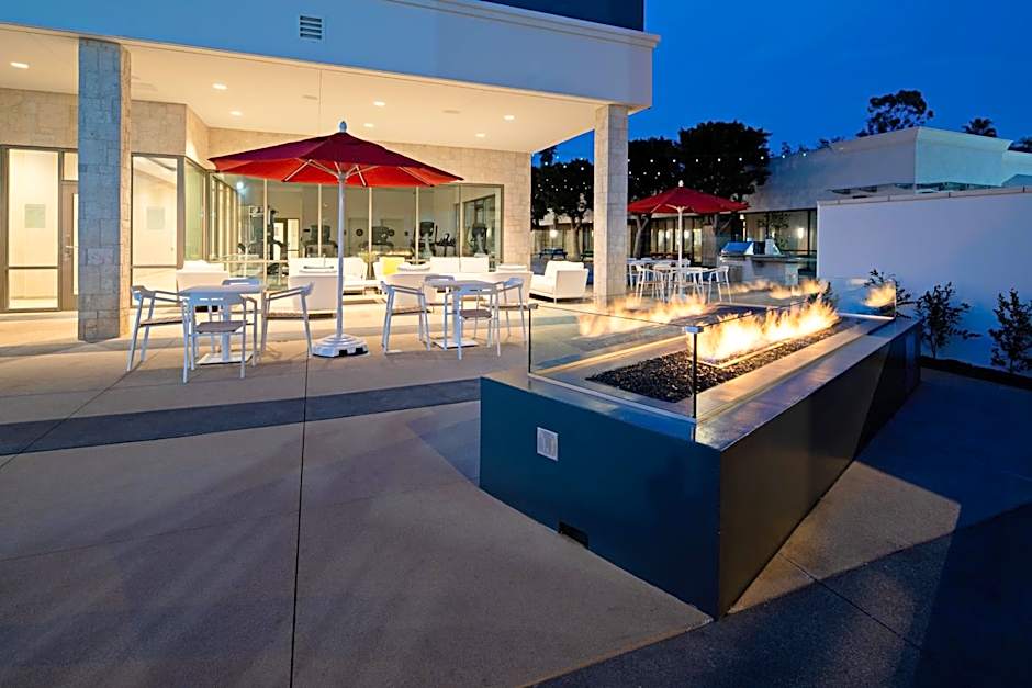 Holiday Inn Long Beach - Airport By IHG