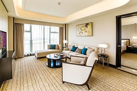 One-Bedroom King Suite - Kids Theme