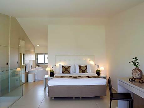 Premium Double Room with Spa Bath and Garden View