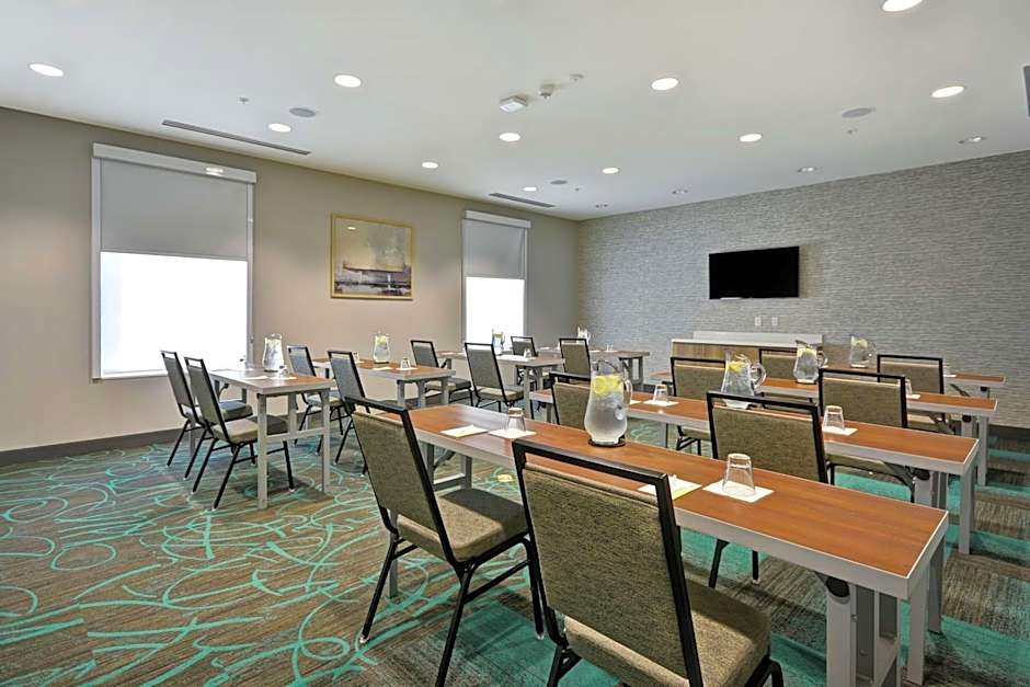 Home2 Suites By Hilton Queensbury Glens Falls