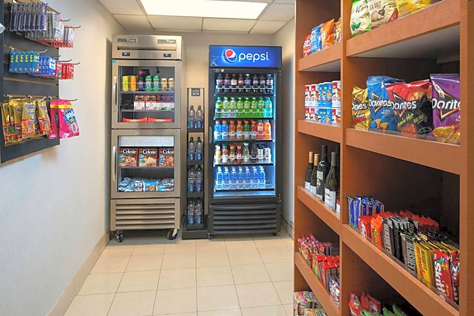 Fairfield Inn & Suites by Marriott Atlanta Airport South/Sullivan Road