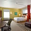 Home2 Suites By Hilton Albany Airport/Wolf Rd