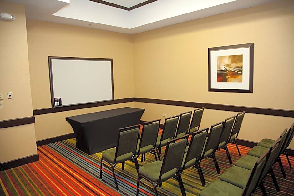 Holiday Inn Hotel & Suites Chicago Northwest - Elgin By IHG
