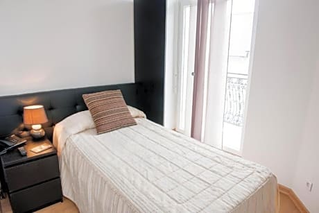 Economy Single Room