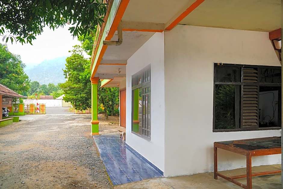 Hotel O Home Stay Syariah Aom Kusman