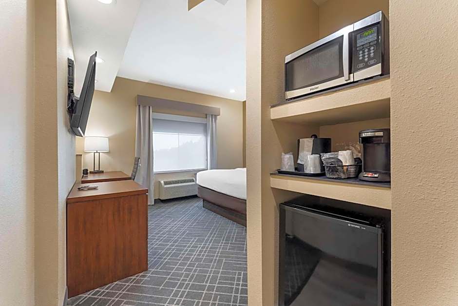 Comfort Suites Monaca