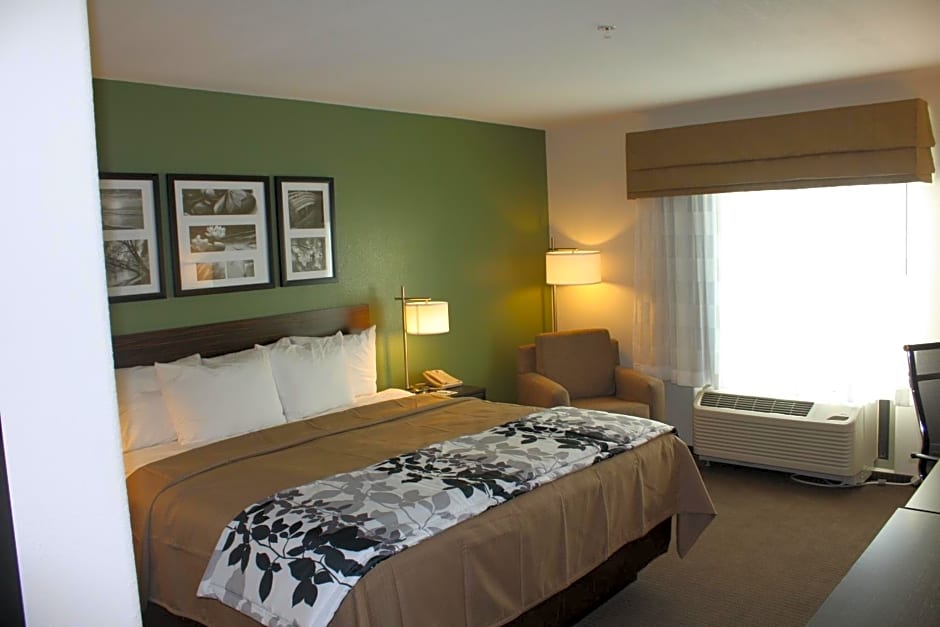 Sleep Inn & Suites Garden City