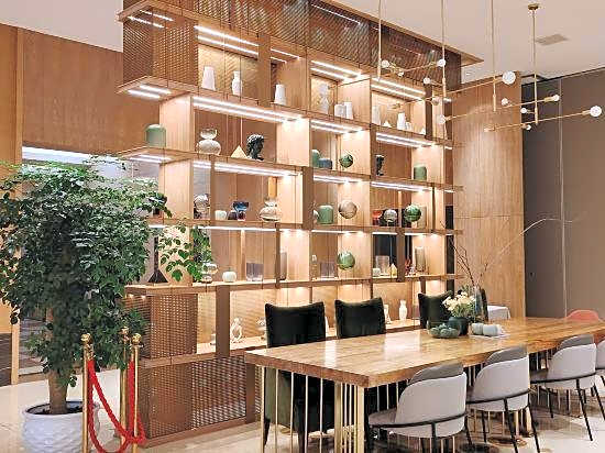 Manju Hotel