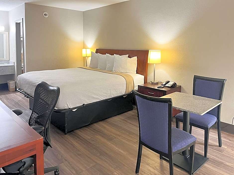 Motel 6 Raleigh, NC - Downtown South