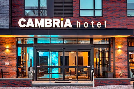 Cambria Hotel Washington D.C. Navy Yard Riverfront