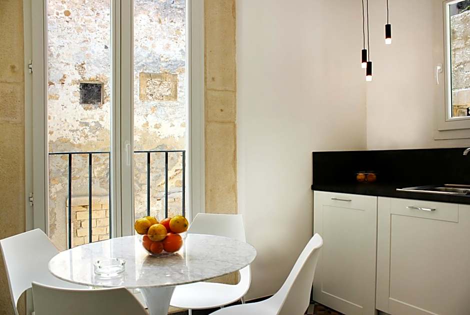 Isabella di Castiglia Apartments