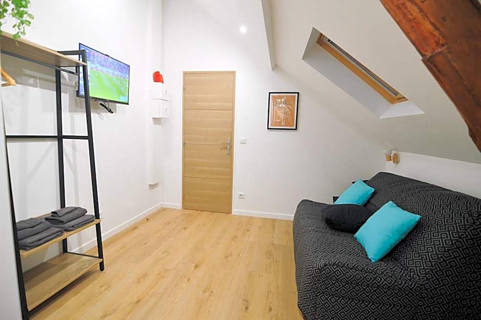 Studios Lsquare Residence AFPA