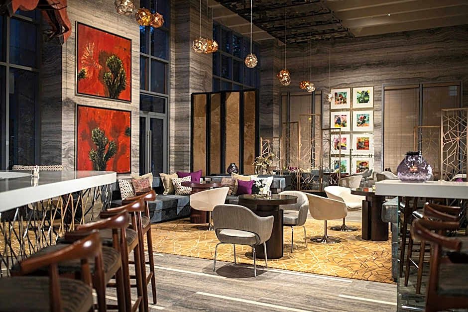 Renaissance by Marriott Bengaluru Race Course Hotel