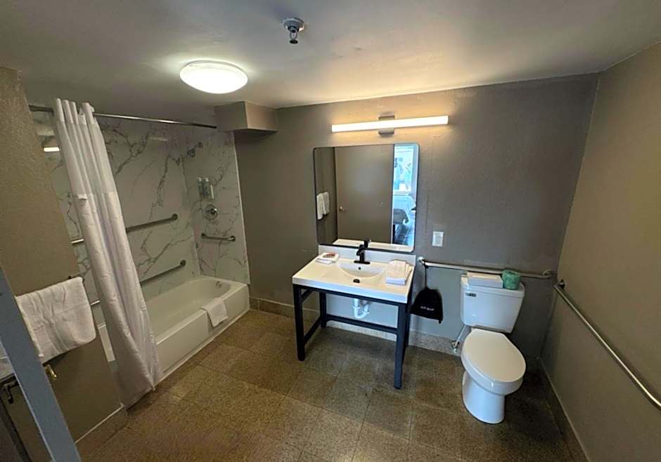 SureStay by Best Western Atlanta Northeast