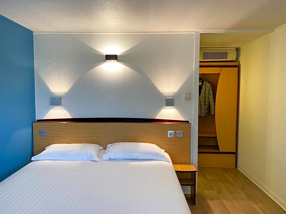 Hotel Kyriad Direct Roanne