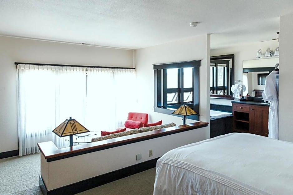 Noyo Harbor Inn
