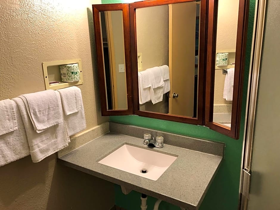 Midtown Inn